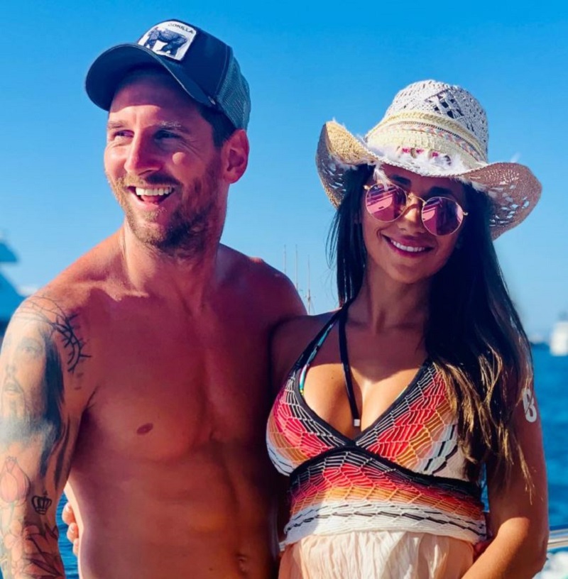 Vợ Messi - Antonella Roccuzzo diện bikini cực bốc 10