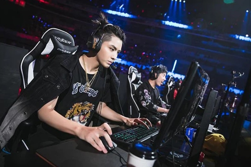 Ngo Diep Pham used to compete in League of Legends