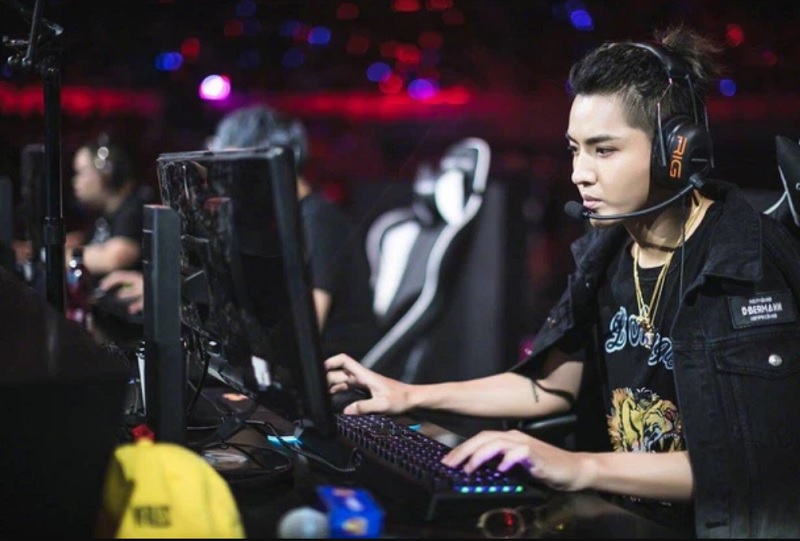 Ngo Diep Pham used to take part in League of Legends - a tournament for celebrities.