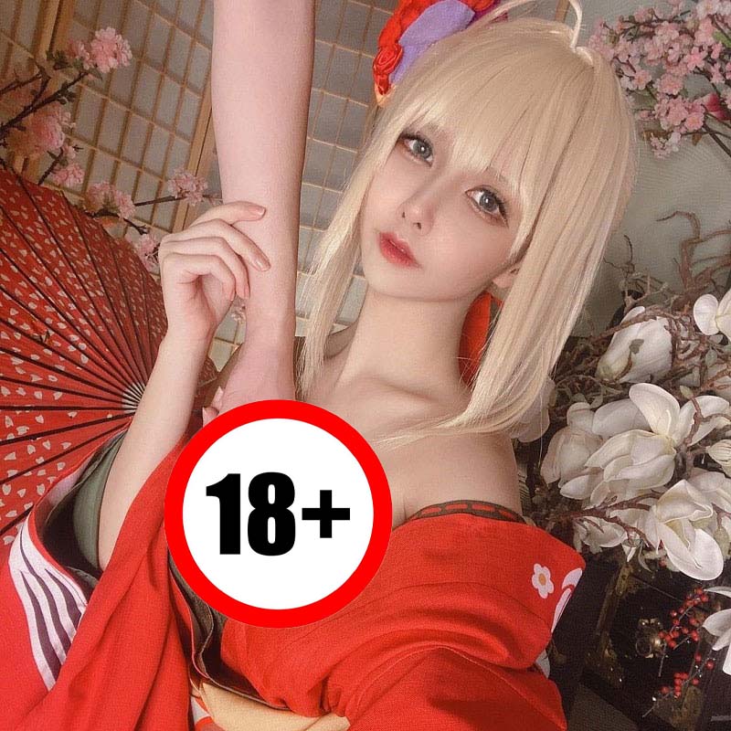 Livestream 18+ các hot girl liên tục show hàng rửa mắt cho fan Livestream 18+ các hot girl liên tục show hàng rửa mắt cho fan