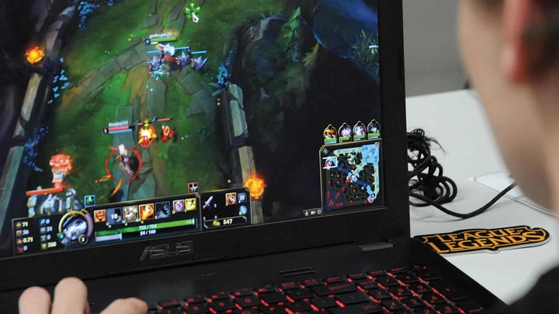 Choose a laptop to play League of Legends at the right price