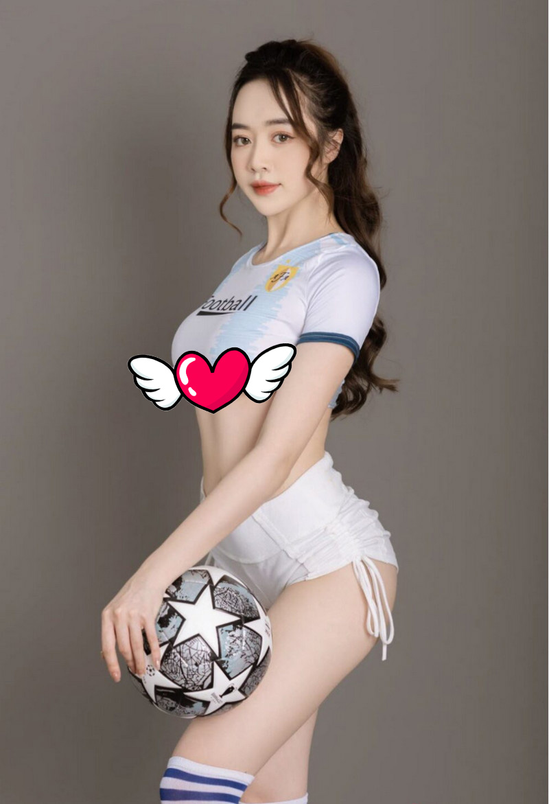 Hằng Habi: Hotgirl "Nóng cùng Euro" sở hữu số đo 3 vòng đẹp như mơ, khoe vòng 1 gợi cảm Hằng Habi