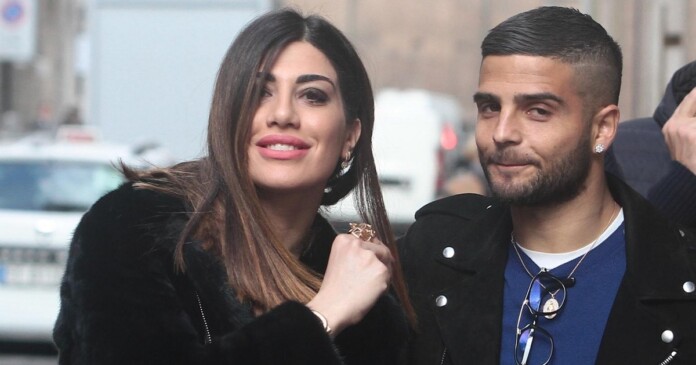 Vợ Insigne, chân dung nàng Genoveffa Darone tài giỏi đã thành công “trị” thói trăng hoa của tiền đạo Lorenzo Insigne là ai? Vợ Insigne, chân dung nàng Genoveffa Darone tài giỏi đã thành công “trị” thói trăng hoa của tiền đạo Lorenzo Insigne là ai?