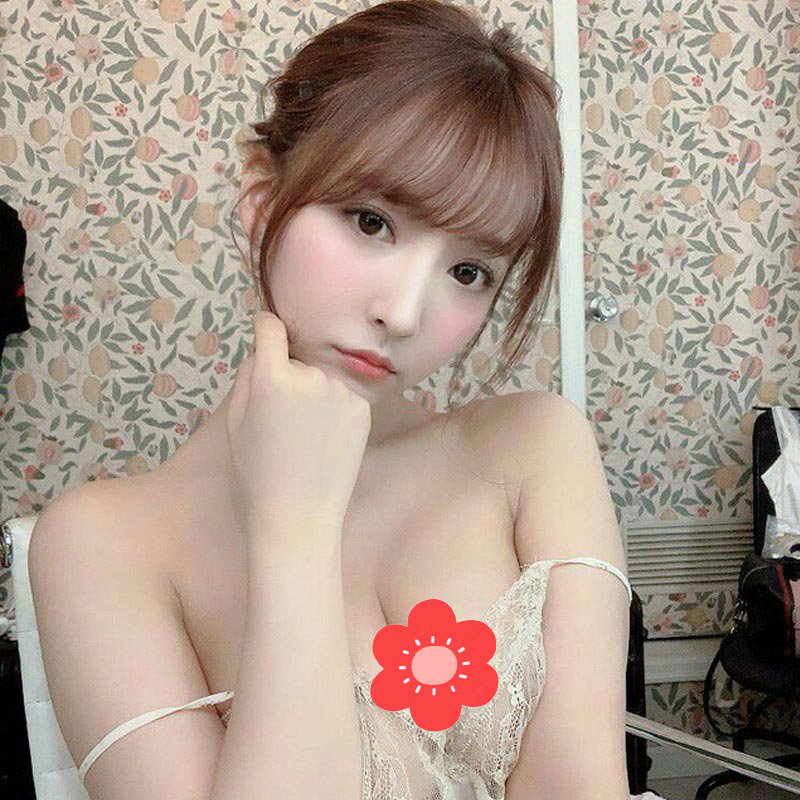 Yua trẻ trung xinh đẹp