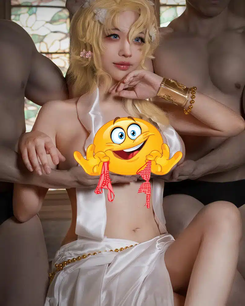 Thả rông cosplay Aphrodite 18+ khiến fan đỏ mặt với vòng 1 che như không che Cosplay nhân vật trong Record of Ragnarok