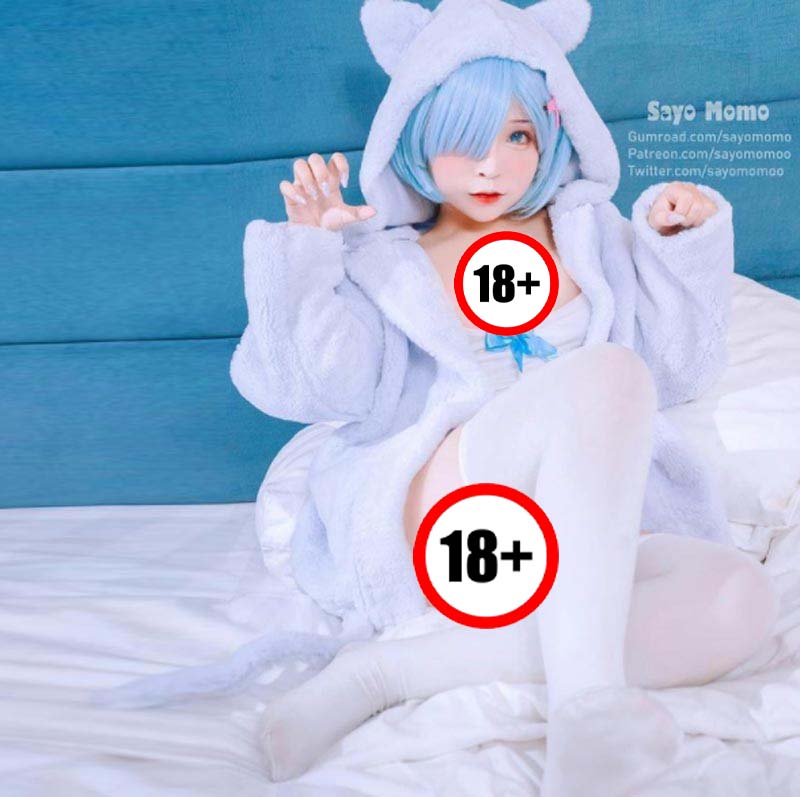 Cosplay Hinata phiên bản 18+ khiến fan quên luôn bản gốc