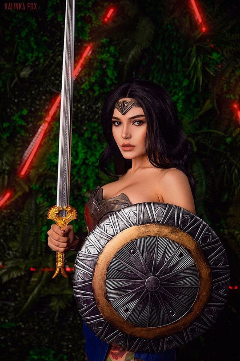 Cosplay Wonder Woman with huge bust