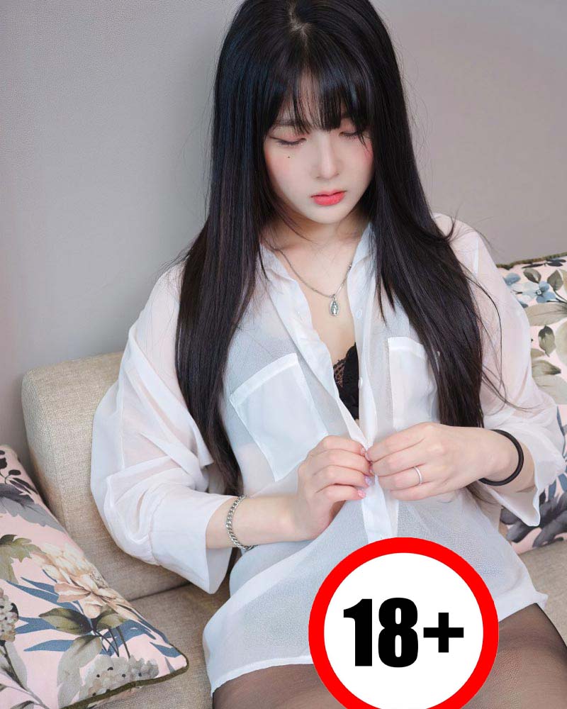 Jang Joo khiêu gợi trong bộ ảnh gia sư đậm chất 18+