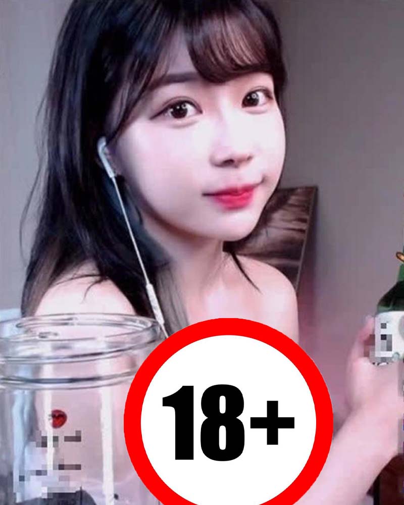 Streamer ZR quay clip nóng riêng tư chiều fan nhận kết đắng