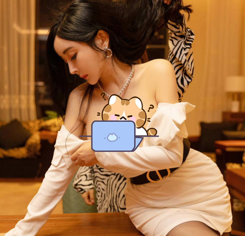 Bàn tay hư của sếp khiến Yun Er phát điên vì hưng phấn để lộ cả vòng 1 khủng yun er