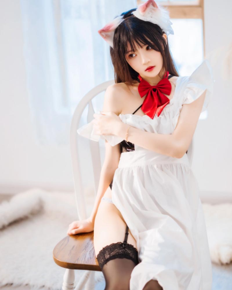 Cherry Meow lên tạp chí 18+ với bộ ảnh cosplay hầu gái mlem 3