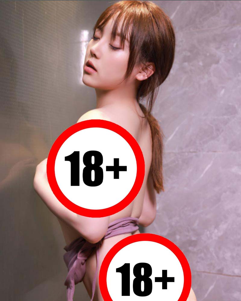 Hot girl 18+ Dou Ban Jiang gây tranh cãi khi khoe ảnh nội y ở phòng tập gym