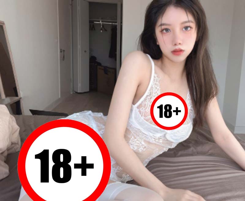 Hot girl 18+ Trung Quốc tung ảnh nội y nóng bỏng giữa đêm khuya khiến fan rạo rực đến mất ngủ