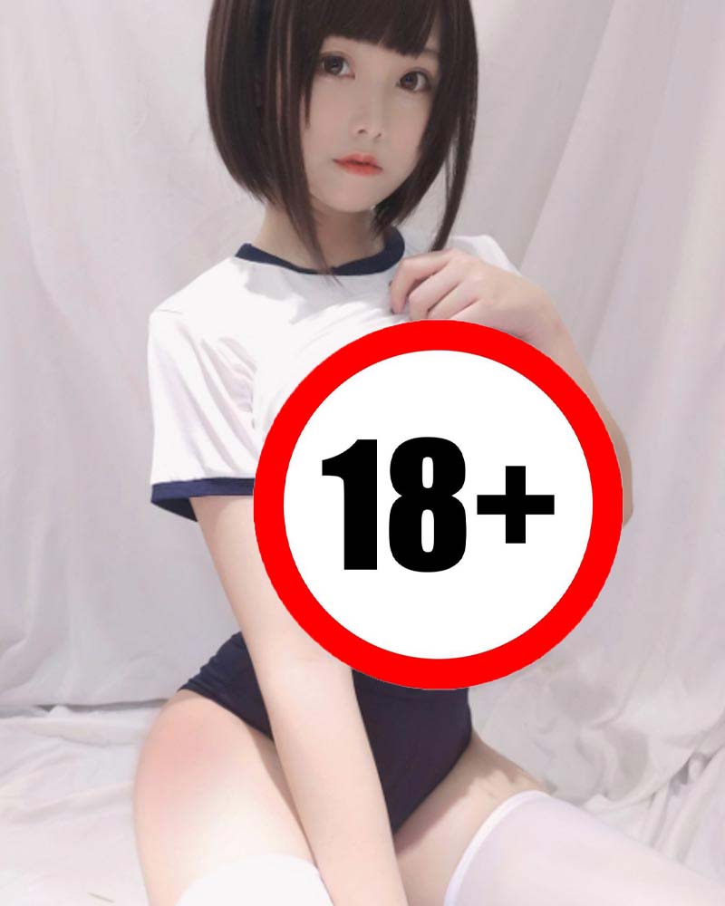 Hot girl Trung Quốc gây tranh cãi khi chụp ảnh 18+ với đồng phục học sinh