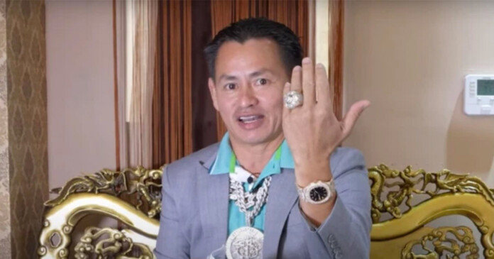 johnny-dang-len-tieng-ve-lum-xum-khuya-hom-qua Johnny Dang lên tiếng về lùm xùm bằng clip dài 25 phút