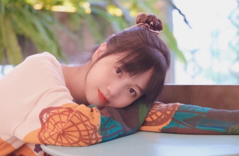 nữ streamer - Hạ Mi - từ nhân viên văn phòng thành streamer