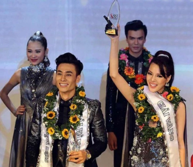 Siêu mẫu Khả Trang trong cuộc thi hoa hậu