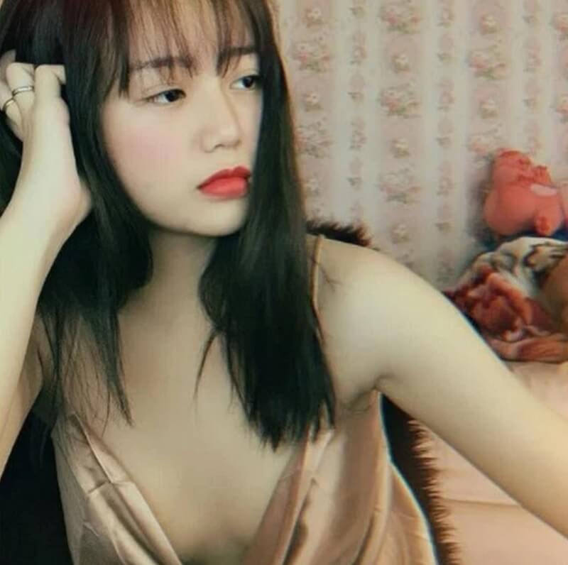streamer sexy 4 mai linh zuto là streamer Việt đã sinh con và vẫn tiếp tục livestream