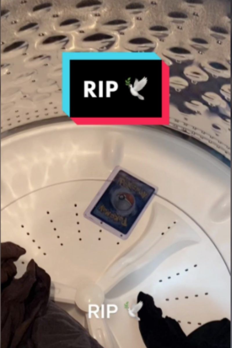thẻ bài pokemon trong máy giặt