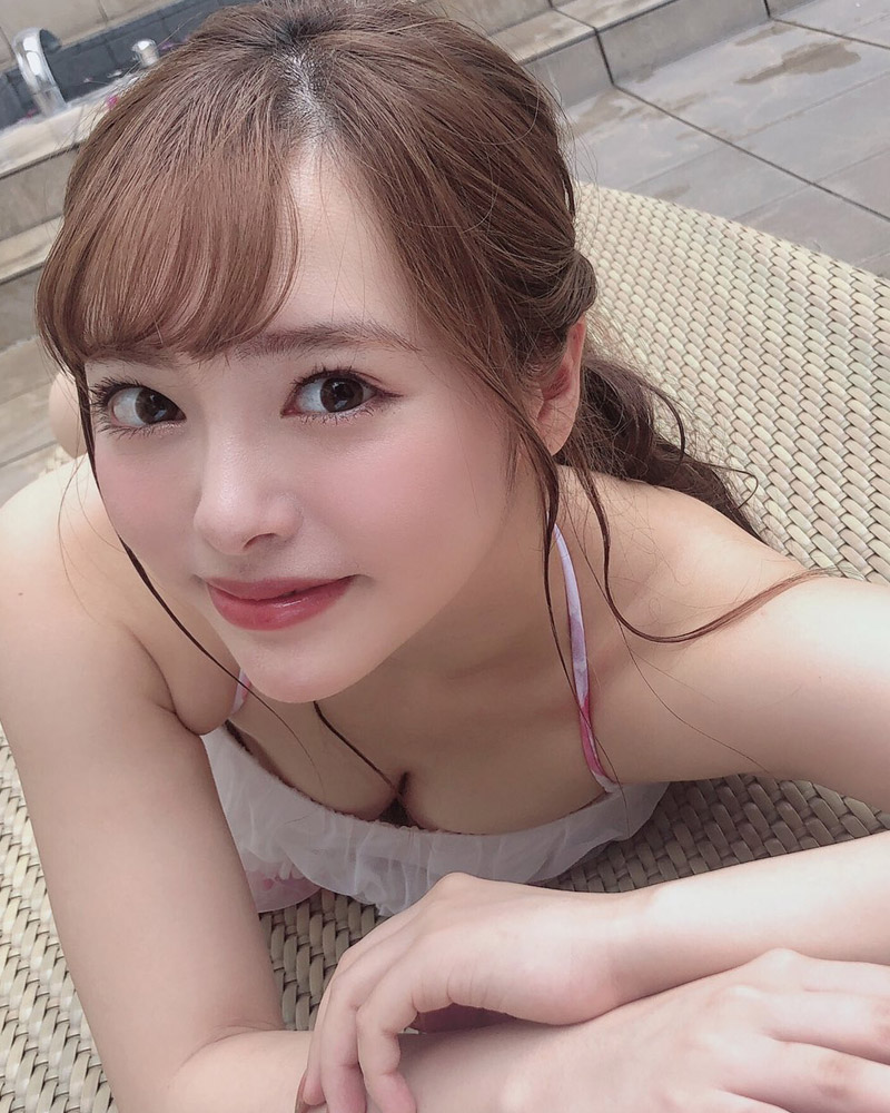 Yuna Ogura hối hận vì làm hot girl 18+ do bố mẹ thích xem 8