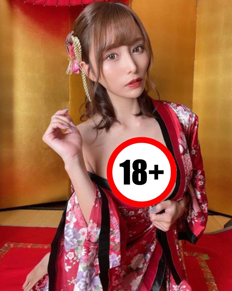 Đón năm mới với dàn hot girl 18+ trong trang phục truyền thống vừa kín đáo và sexy