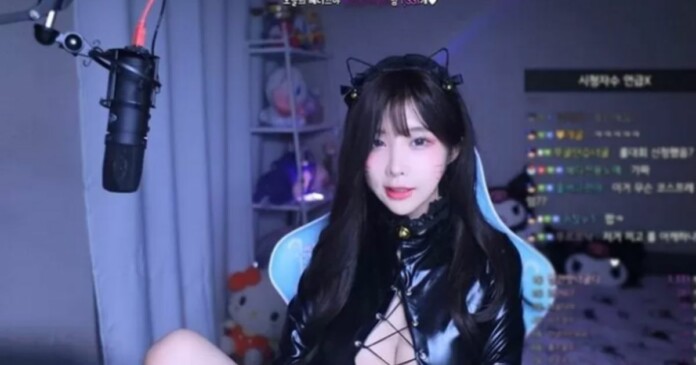 hot-streamer-bi-to-bung-tien-ngay-ngay-dau-nam-moi-4 Hot streamer gợi cảm bị tố