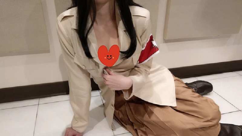 Nữ streamer khoe vòng 1 bị tắt tính năng kiếm tiền