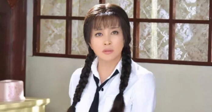 Nữ chính Tôi Có Một Ước Mơ, U60 vẫn “ham vui” cảnh nóng, cùng 8 trai trẻ vây quanh làm sập giường Nữ chính Tôi Có Một Ước Mơ, U60 vẫn “ham vui” cảnh nóng, cùng 8 trai trẻ vây quanh làm sập giường