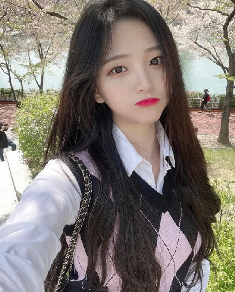nữ streamer hàn quốc được yêu mến như "ngọc nữ"