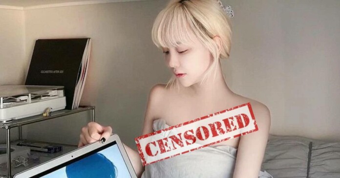 Nữ streamer xinh đẹp hoảng loạn vì đánh mất điện thoại, lo lắng hình “riêng tư” sẽ bị lộ Nữ streamer xinh đẹp hoảng loạn vì đánh mất điện thoại, lo lắng hình “riêng tư” sẽ bị lộ
