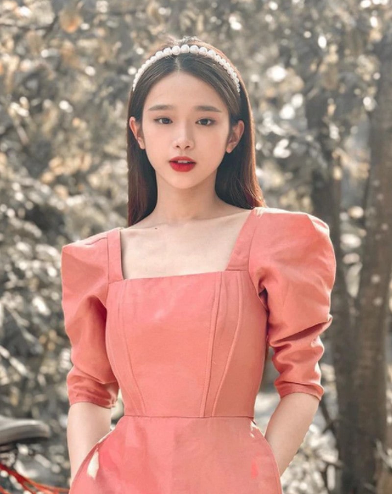 Xoài Non tiết lộ mối quan hệ thân thiết hơn với Linh Ka
