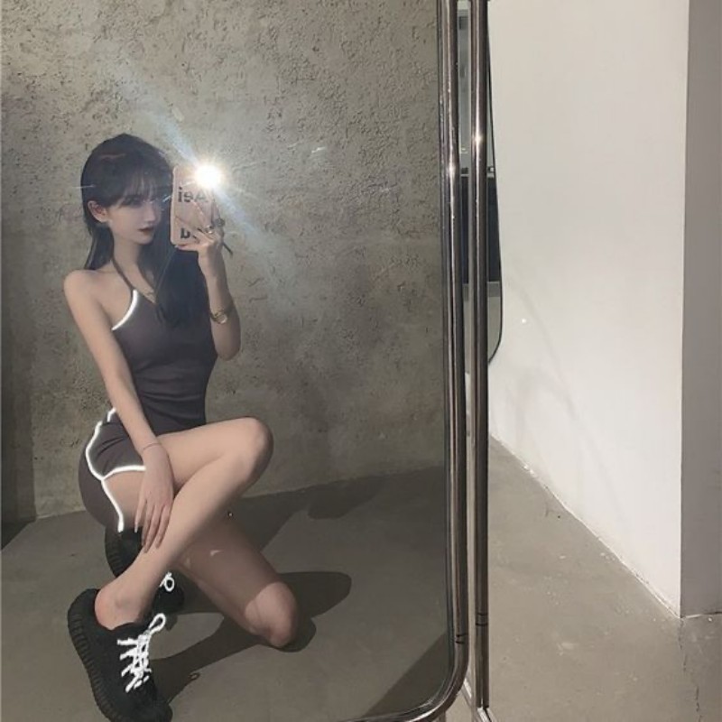 body photo in front of mirror