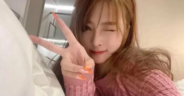nữ streamer xinh đẹp Trung quốc livestream khuya bị hàng xóm đánh nữ streamer xinh đẹp Trung quốc livestream khuya bị hàng xóm đánh