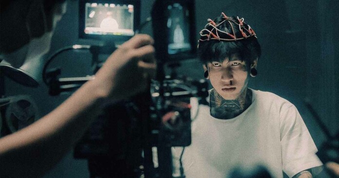 de-choat-xuat-hien-trong-strager-things-4 Dế Choắt phát hành nhạc phim cho series đình đám Stranger Things?