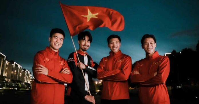 den-vau-tung-mv-di-trong-mua-he-2 Đen Vâu tung MV Đi Trong Mùa Hè sau thời gian “nhá hàng” comeback