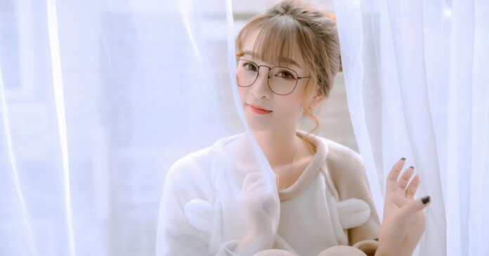 lyly-sury-bi-gan-mac-trap-girl-lap-tuc-phan-tran-1 Lyly Sury bị gắn mác “trap girl” lập tức lên tiếng phân trần chỉ tìm hiểu một tuyển thủ hot mà thôi
