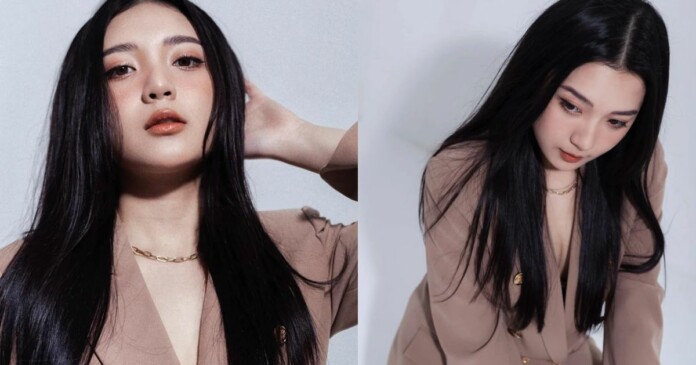 mc-phuong-thao-khoe-bo-anh-moi-sang-chanh-1 MC Phương Thảo khoe bộ ảnh mới sang chảnh, hâm nóng Chung kết ĐTDV Mùa Xuân 2022
