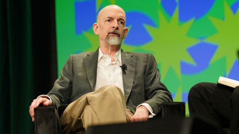 Nhà văn Neal Stephenson