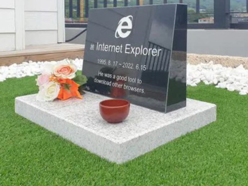 Mộ Internet Explorer tại Hàn Quốc