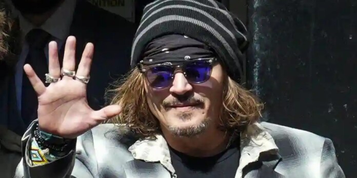 johnny-depp-41 Johnny Depp từ chối 10,35 triệu đô bồi thường từ Amber Heard?