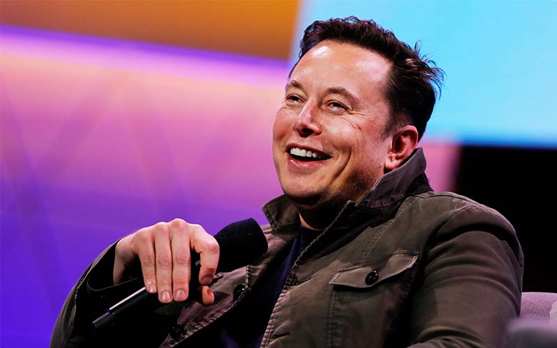 Elon Musk bị tố “giật vợ” bạn thân