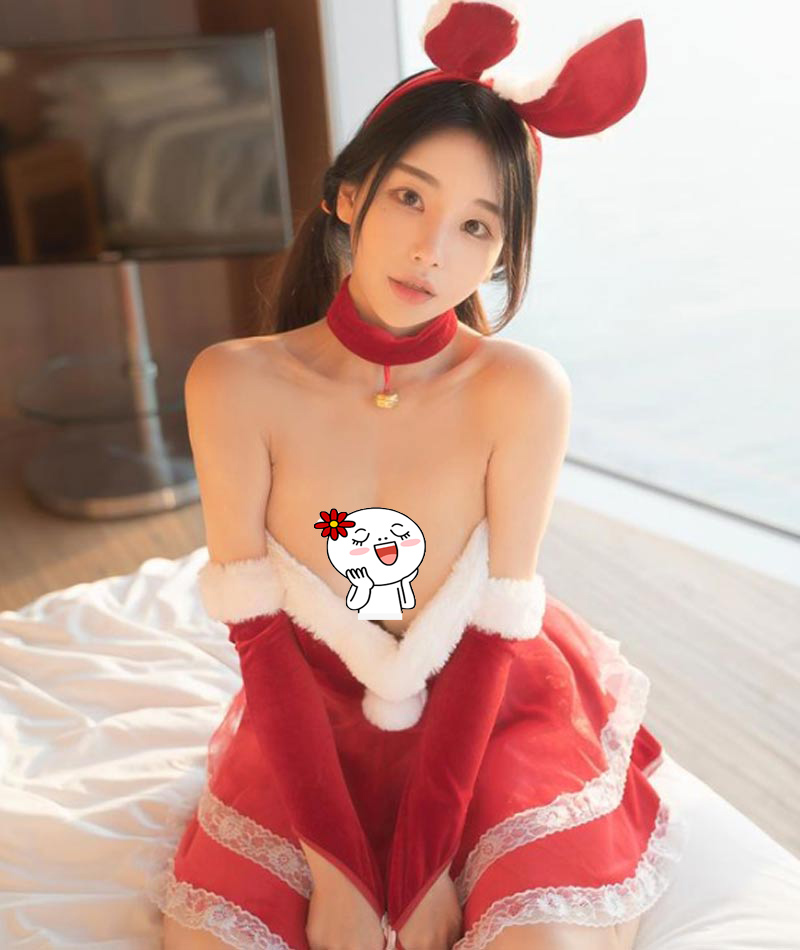 Hot girl 18+ Yuri show vòng 1 bốc lửa trên Instagram 4