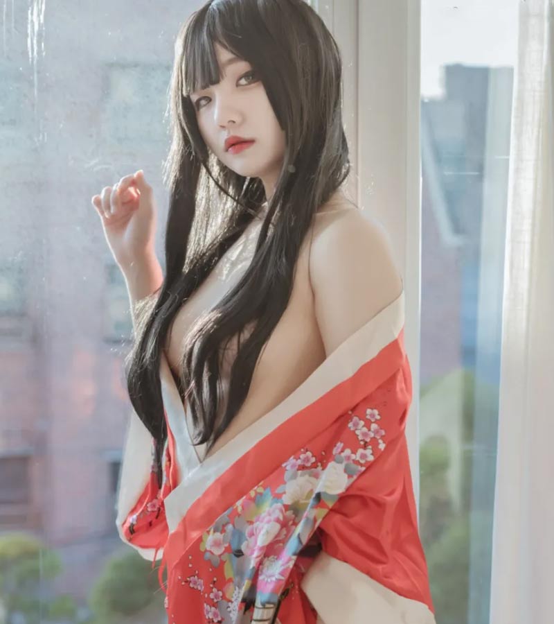 Jeong Jenny thả rông trong kimono 4
