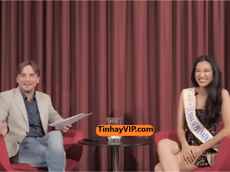 Kim Duyên trả lời phỏng vấn tại Supra Chat trước thềm cuộc thi Miss Supranational 2022
