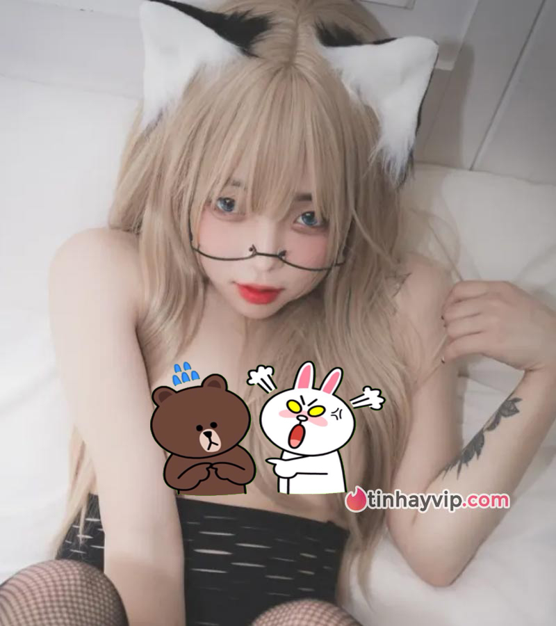 Hot girl 18+ Jelly nude 4