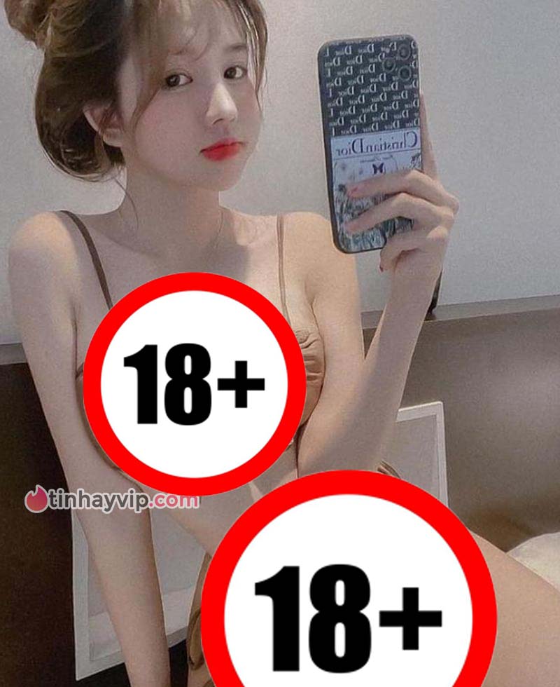 Hot girl Bến Tre Huỳnh Mai Linh 2k2 khoe body 18+ gây xao xuyến