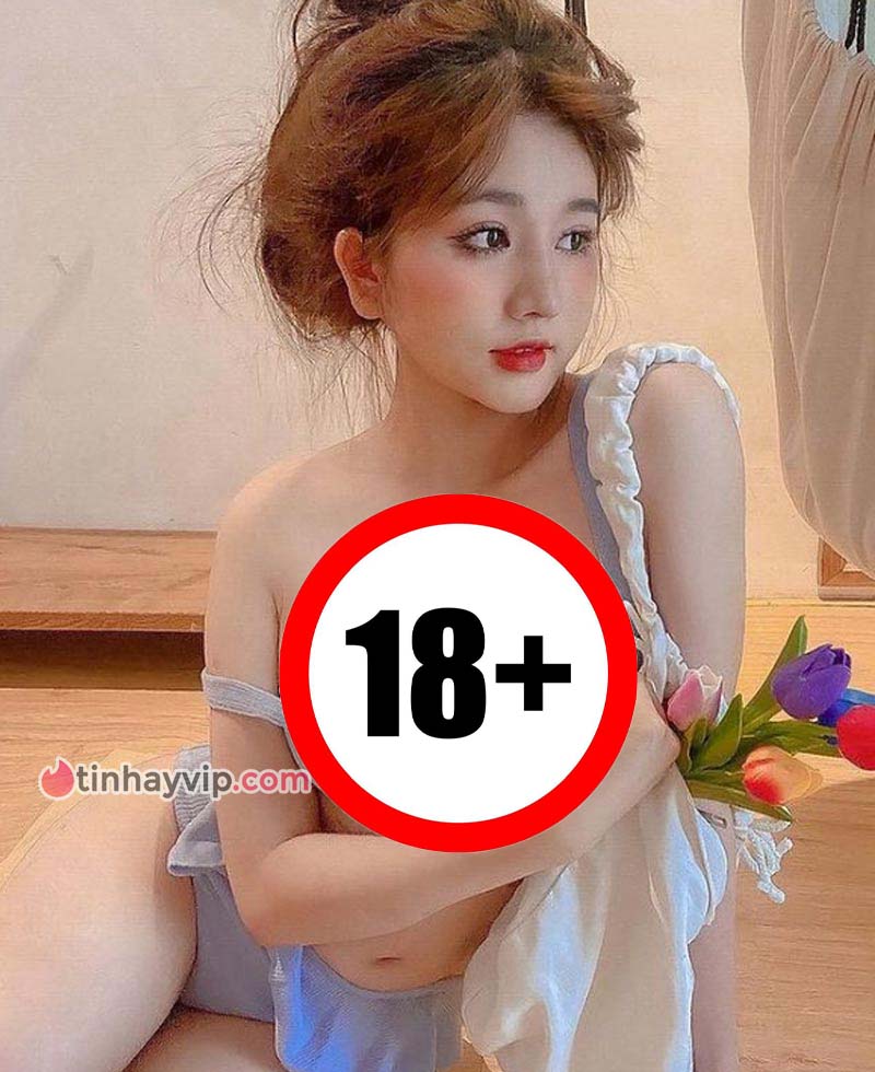 Hot girl Bến Tre Huỳnh Mai Linh 2k2 khoe body 18+ gây xao xuyến