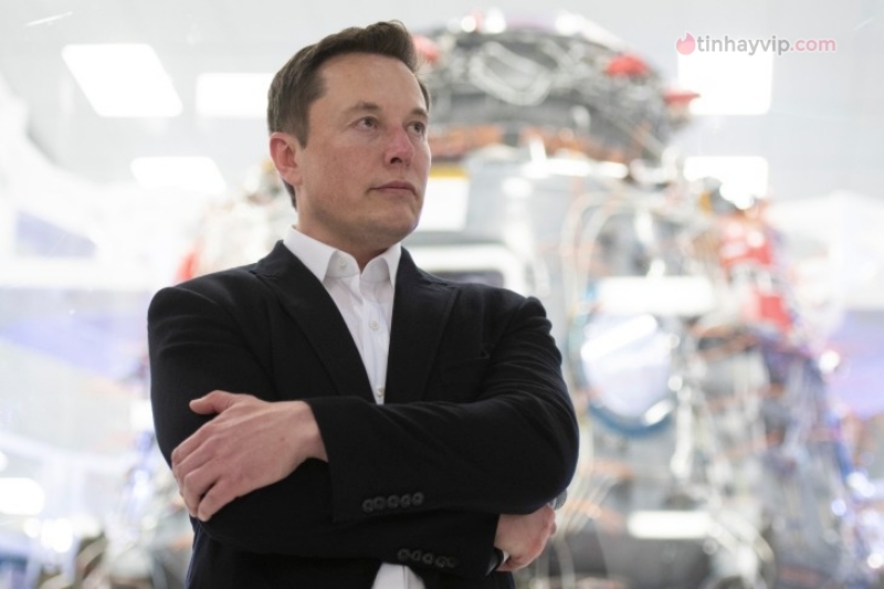 Elon Musk gặp anh kỹ sư sau 4 năm trao đổi qua Twitter