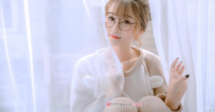 lyly-sury-muon-lam-cong-chua-sau-chuoi-ngay-co-don-1 Lyly Sury muốn làm công chúa sau chuỗi ngày cô đơn