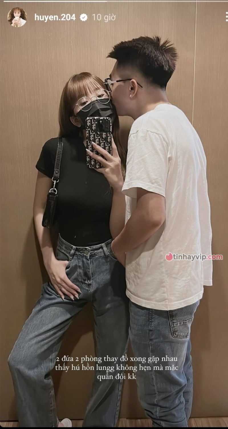 Former love Linh Ngoc Dam confirmed the date and posted intimate photos with Huyen 2k4